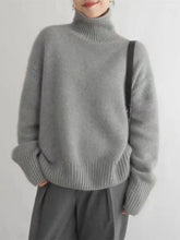 Emerson – Cozy High-Neck Relaxed Sweater