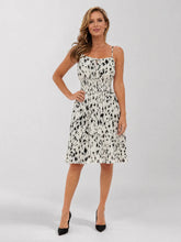 Atlas | Sleeveless Abstract Print Knee Length Dress