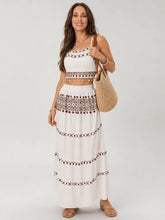 Silon | Spaghetti Strap Embroidered Detail Midi Dress