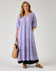 Evelene | Embroidered Hem Everyday Pocket Midi Dress