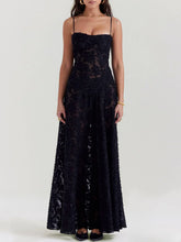 Savannah – Timeless Lace Flow Maxi Dress