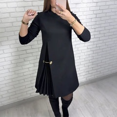 Bella – Elegant Modern Pleated Dress