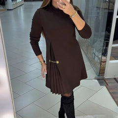 Bella – Elegant Modern Pleated Dress