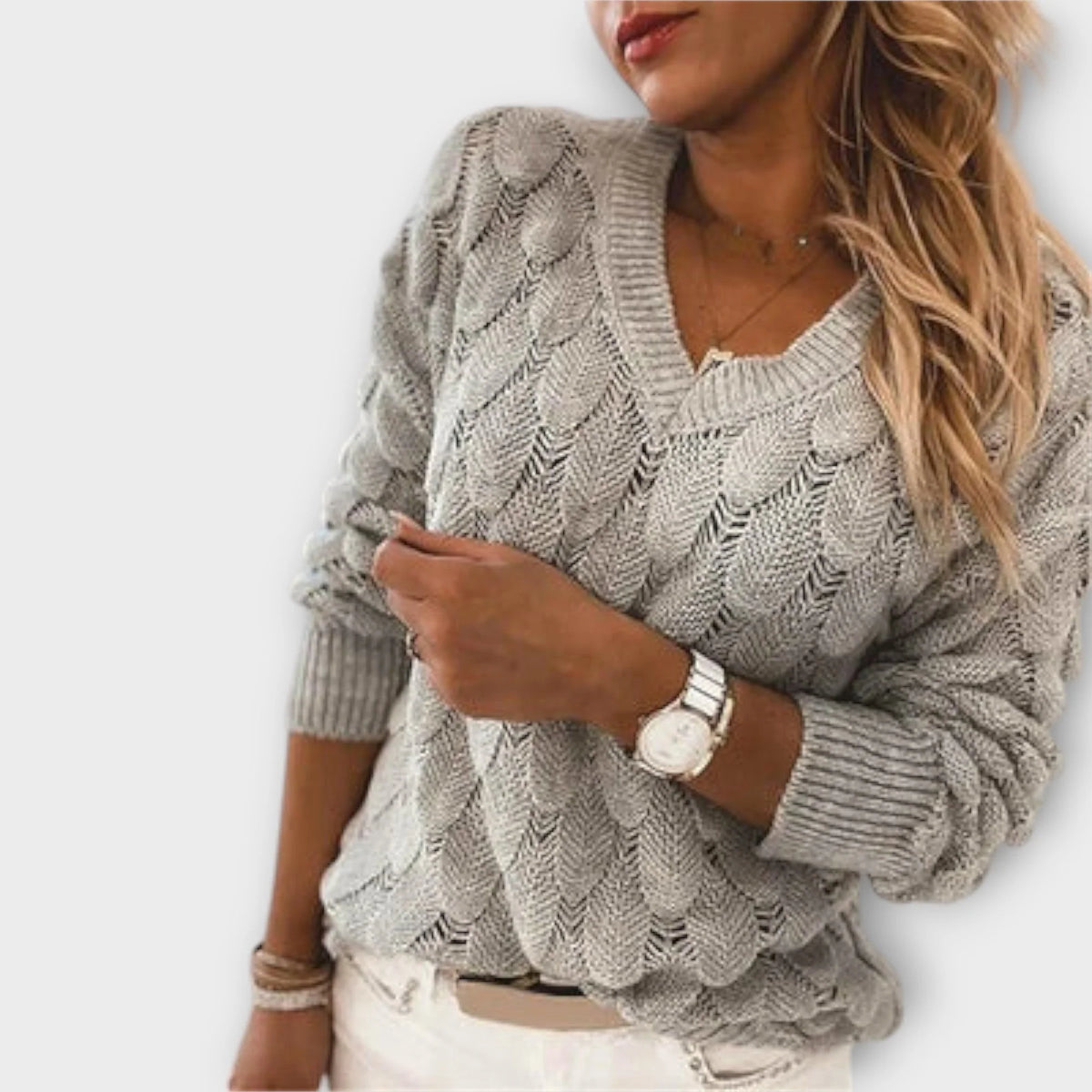 Lyka – Elegant Wave Knit Sweater