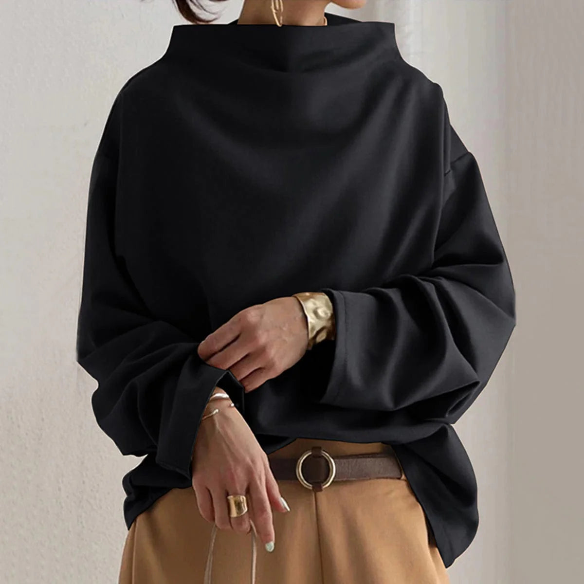 Isabella – Elegant High-Neck Relaxed Sweater