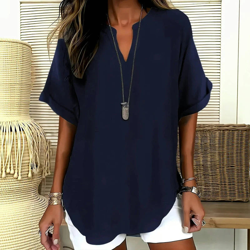 Nikki – Relaxed Vibe V-Neck Top